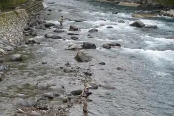 Fishing in the Daiya River in the early morning