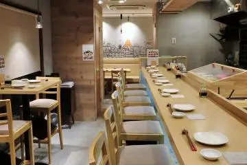<p>The interior is quite inviting.&nbsp;</p>
