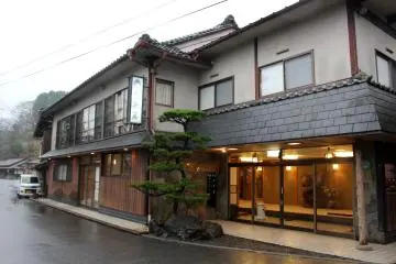 <p>Ryokan Kato</p>
