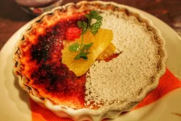 Apakah Anda perlu kata-kata untuk crème brûlée yang satu ini?