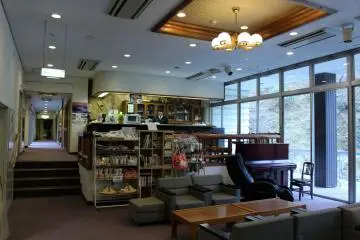 <p>The lobby and cafe and sitting area</p>
