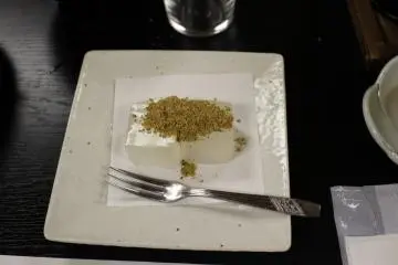<p>Kuzu mochi</p>
