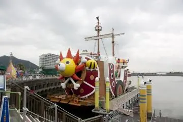 ล่องเรือตาวซันด์ซันนี่แห่งวันพีซ