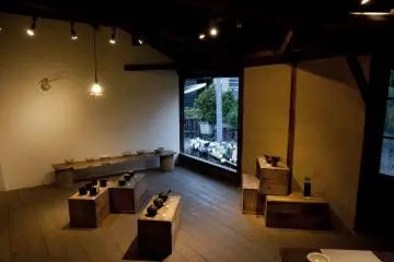 <p><span style="line-height: 20.8px;">Ceramic Art Gallery ที่&nbsp;morrina&nbsp;</span></p>
