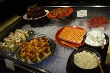 <p>ของหวานนานาชนิด</p>
