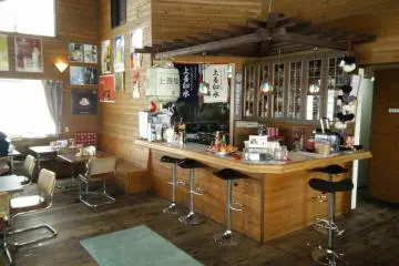 <p>Warm and welcoming on the inside</p>
