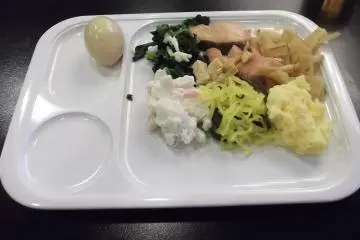 Sarapan pertama saya