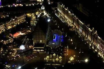 <p>Huis Ten Bosch viewed from the observation deck</p>
