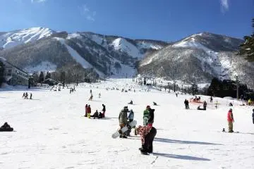 Desa Ski Hakuba di Nagano