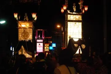 와지마 키리코 축제 내 쥬조 사원 축제에서 본 키리코