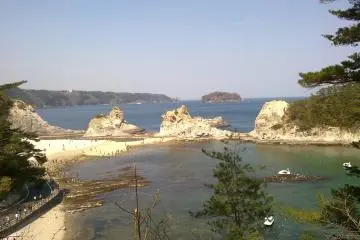 Jodogahama north of Miyako, a very popular tourist attraction