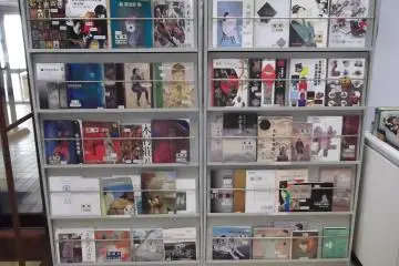 Gallery image