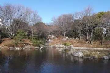 <p>The large pond in the southern part</p>

