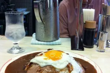 Yakibuta Tamago Curry at Delhi in Matsuyama JR Station