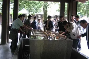 People washing (purifying) before going into the shrine (Photo: Michael Kaplan May 2006)