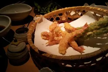 Maki-ebi and asparagus (Photo: KWHedlund)