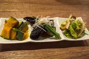 Aperitivos del restaurante Mumokuteki en Kioto