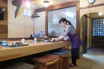 Tuan rumah yang ramah