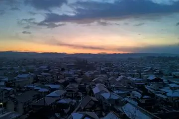 À 6:36