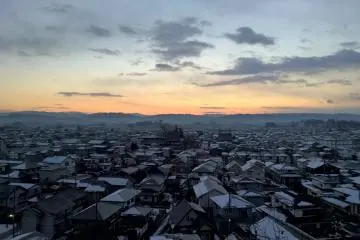 À 6:44