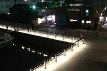 Yokohama Blue di teluk