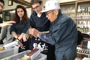 Expert and patience advice in sharpening your own knife in a prebooked class