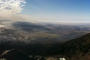 View from Mount Tsukuba summit (Photo: <a href="https://en.japantravel.com/profile/tom-roseveare/1362" target="_blank" rel="noreferrer noopener nofollow">Tom Roseveare</a> / JT)