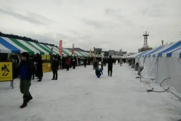 The main festival area with two streets of food stalls