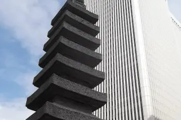 Ark Hills towers over the temple