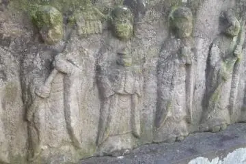 These carved disciples are also near the gate