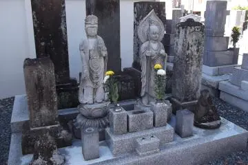 More statues