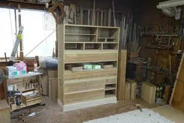 This chest of drawers is almost ready now, just some doors are missing. 