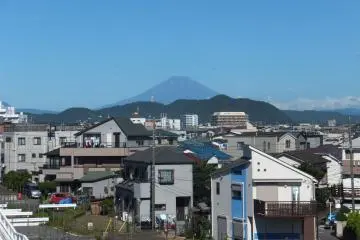 A neighborhood view of Mt. Fuji