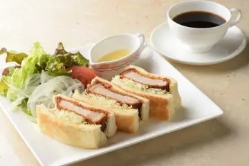 돈까스 샌드위치에 사용된 도쿠시마 돼지고기