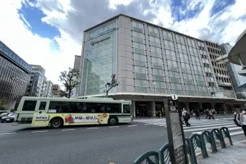 Gallery image