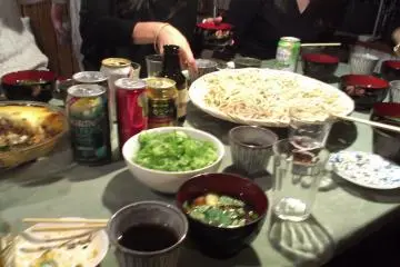 Pesta soba dengan soba buatan sendiri dari Masa, seorang pemilik