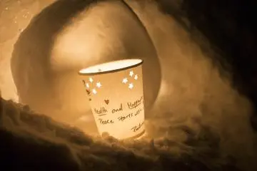 The wishes of one person help to illuminate the area