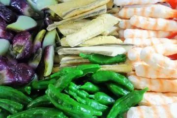Plastic food that looks almost good enough to eat