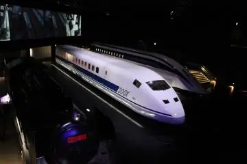 Les trois locomotives japonaise ayant battu un record de vitesse