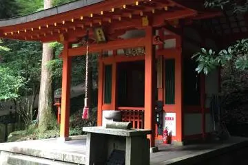 During the full moon in May the temple holds the Wesak Festival, arguably the most important Buddhist festival of the year.