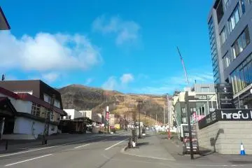 Et voici à quoi ça ressemble en novembre, avant toute cette neige
