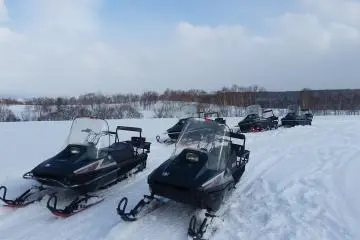 Faites de la motoneige avec les motoneiges White Isles