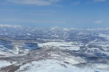 La vue depuis le sommet du mont Niseko Annupuri