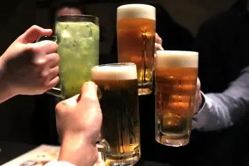 Minuman pertama selalu menjadi yang terbaik!