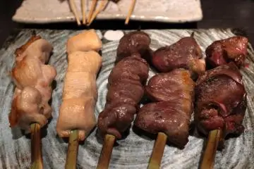 Sajian daging yakitori