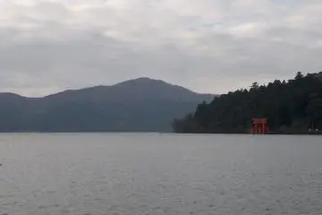 Here was the picture of Lake Ashi when I arrived. Mount Fuji was behind the thick clouds. 

