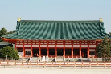 Heian Shrine (Photo courtesy of City of Kyoto and Kyoto Tourism Council)