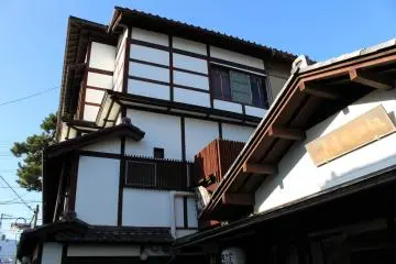 Historical entrance to Seikiro