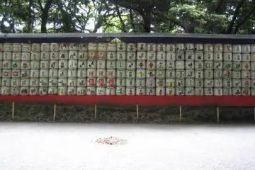 <p>Sake barrels on the way to the shrine buildings</p>