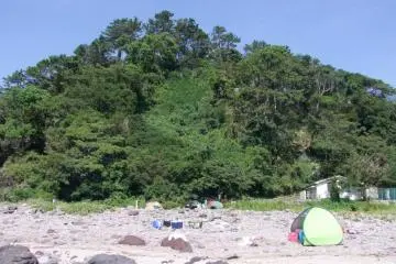 <p>ดงป่าอันงดงามเหมาะไปเดินเขาและเดินรอบชายหาด
&nbsp;</p>